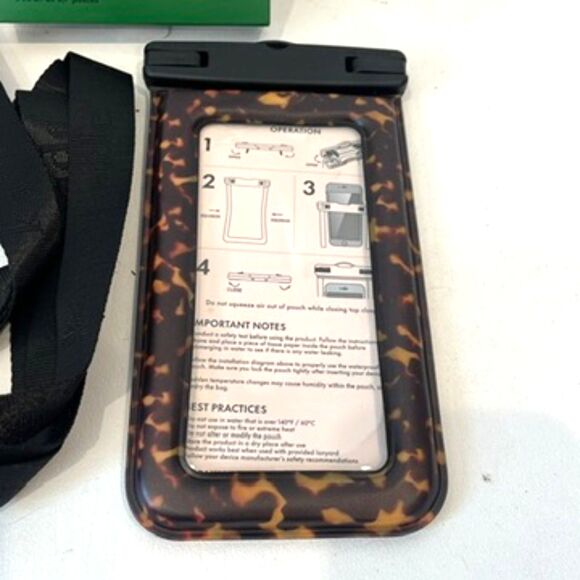 Kate Spade Waterproof Phone Pouch Animal Print Leopard NEW in Box - Picture 7 of 8